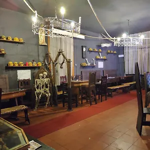  Hotel Transilvania